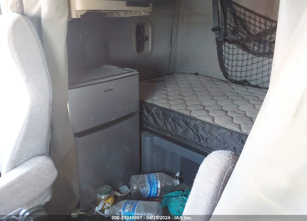 2018 FREIGHTLINER CASCADIA 125 VIN: 1FUJGLDR6JLJK5202