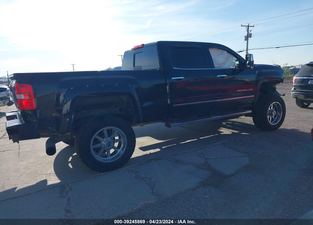 2019 GMC SIERRA 2500HD DENALI VIN: 1GT12SEY2KF136638