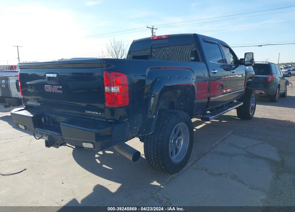 2019 GMC SIERRA 2500HD DENALI VIN: 1GT12SEY2KF136638