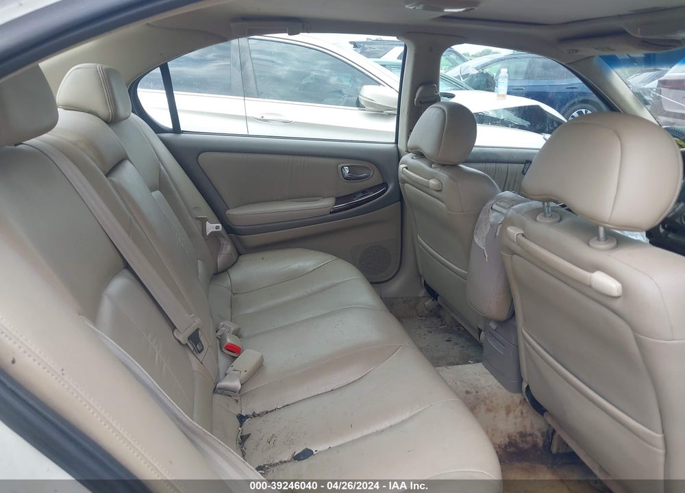 2001 INFINITI I30 TOURING VIN: JNKCA31A71T003138
