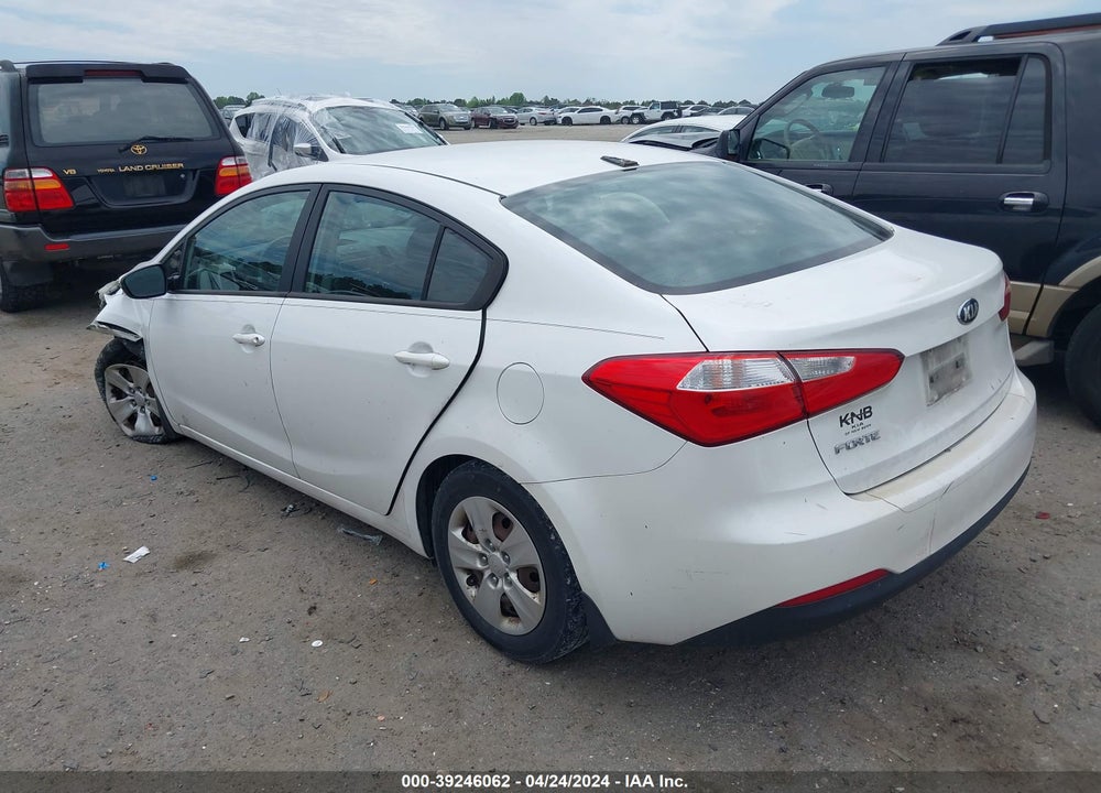 2015 KIA FORTE LX VIN: KNAFX4A61F5324695