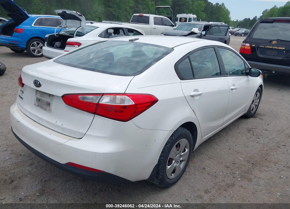 2015 KIA FORTE LX VIN: KNAFX4A61F5324695