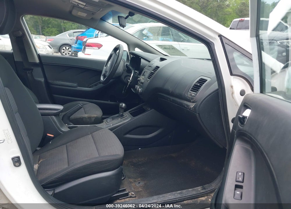 2015 KIA FORTE LX VIN: KNAFX4A61F5324695