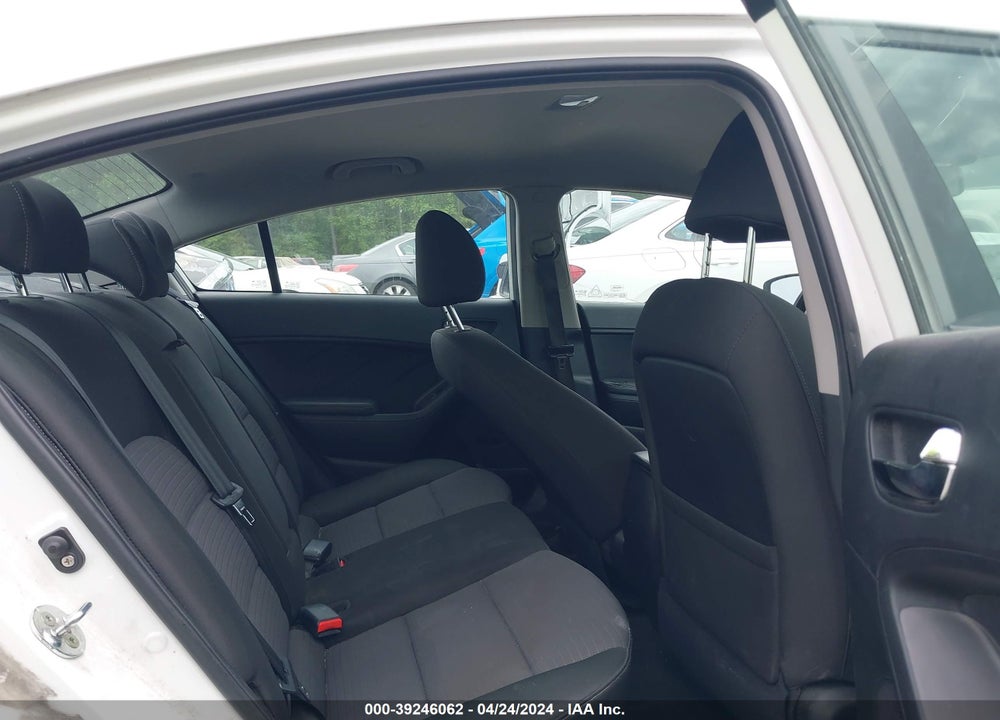 2015 KIA FORTE LX VIN: KNAFX4A61F5324695
