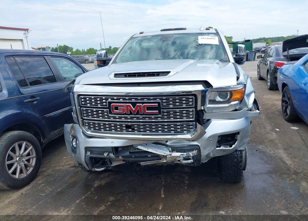 2019 GMC SIERRA 3500HD DENALI VIN: 1GT42WEYXKF177670
