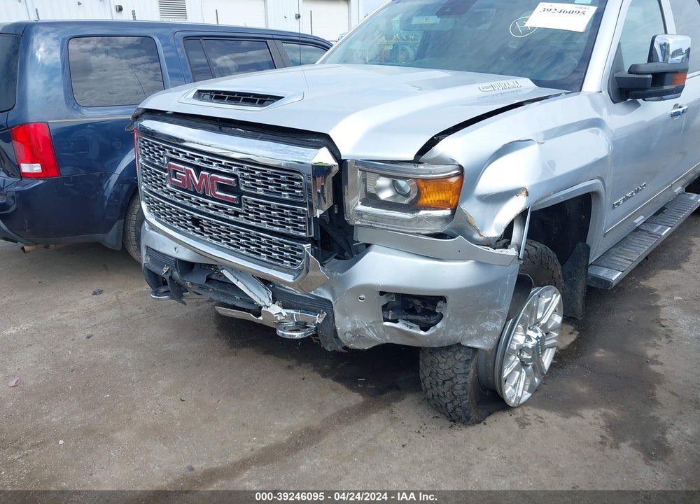 2019 GMC SIERRA 3500HD DENALI VIN: 1GT42WEYXKF177670