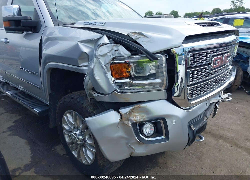 2019 GMC SIERRA 3500HD DENALI VIN: 1GT42WEYXKF177670