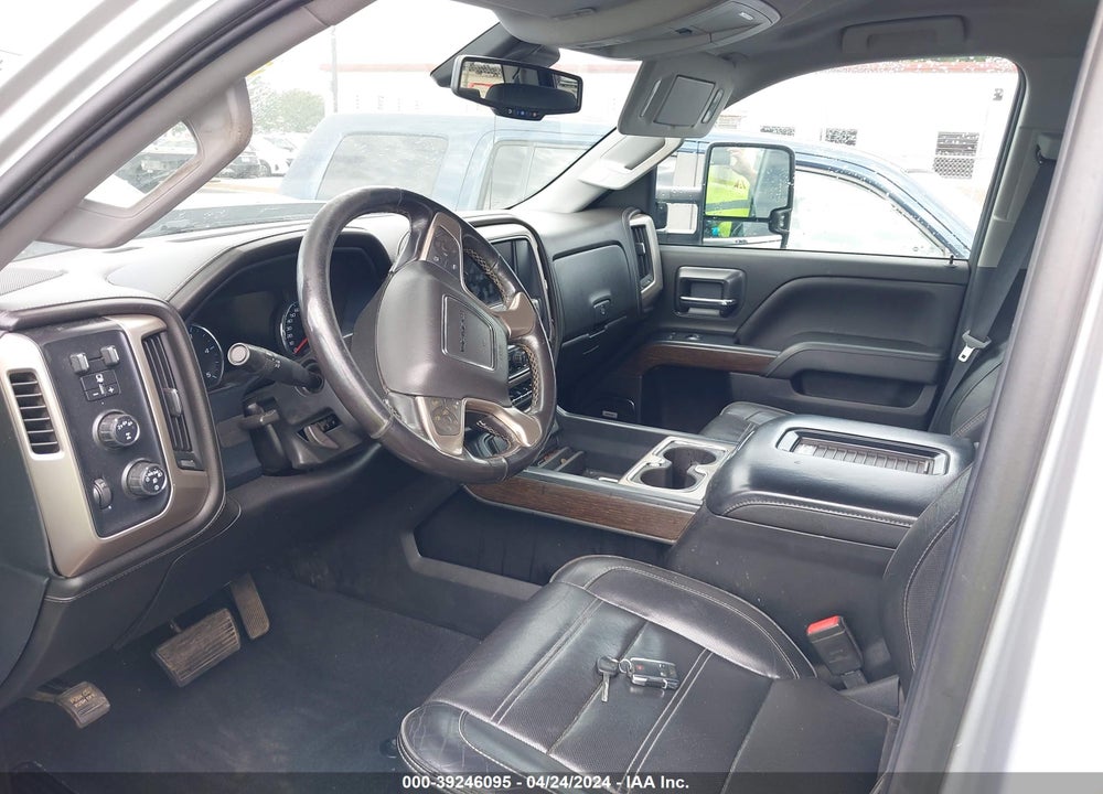2019 GMC SIERRA 3500HD DENALI VIN: 1GT42WEYXKF177670