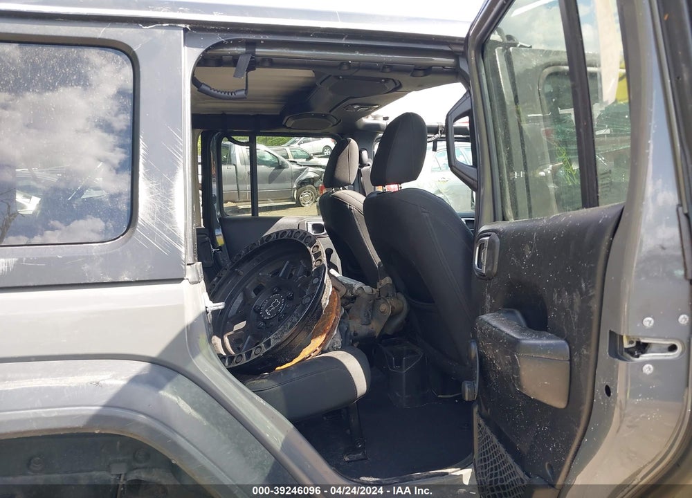 2018 JEEP WRANGLER UNLIMITED VIN: 1C4HJXDN7JW230440