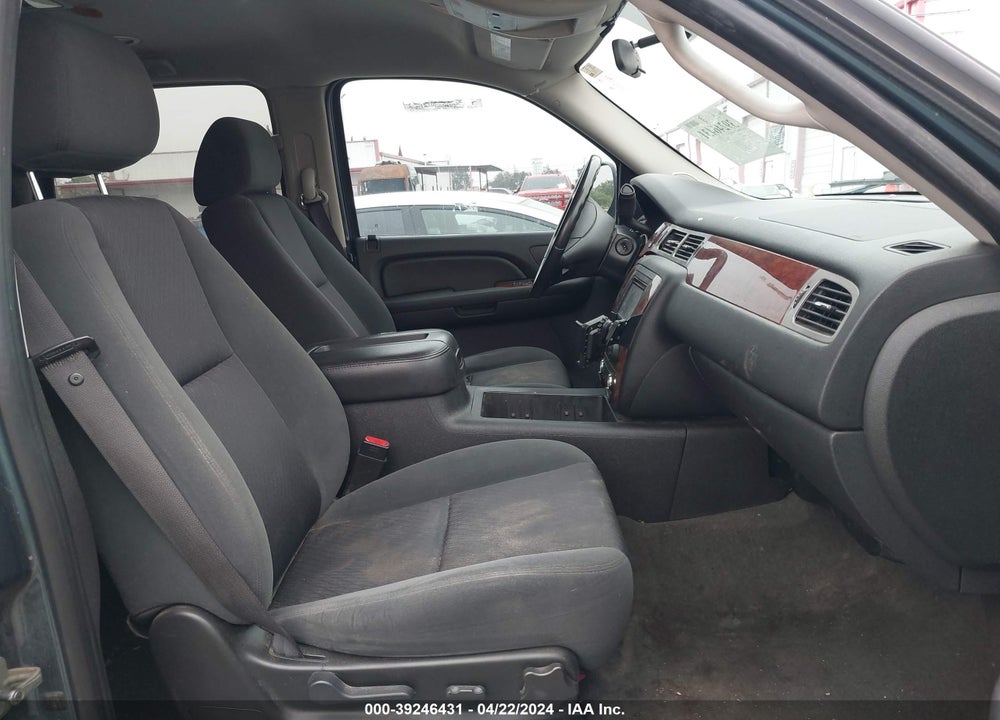 2009 CHEVROLET TAHOE LT1 VIN: 1GNFK23009R242086
