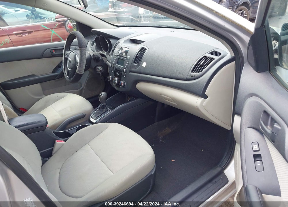 2011 KIA FORTE EX VIN: KNAFU4A24B5420336