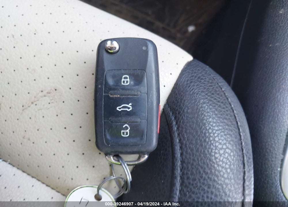2017 VOLKSWAGEN TIGUAN 2.0T S VIN: WVGBV7AX4HW510239