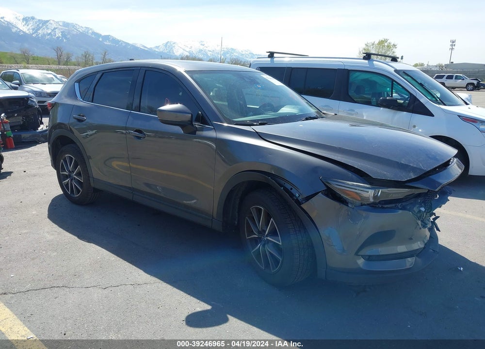 2017 MAZDA CX-5 GRAND TOURING VIN: JM3KFADL5H0139657