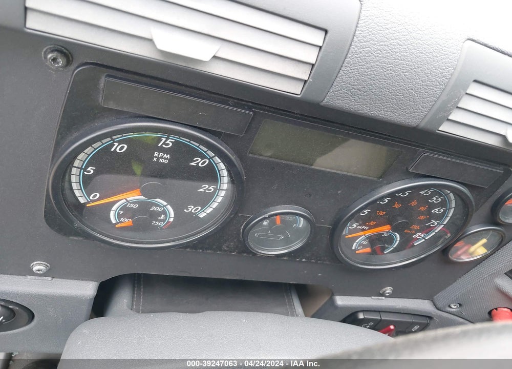 2019 FREIGHTLINER CASCADIA 125 VIN: 3AKJGLDR4KSKV4853