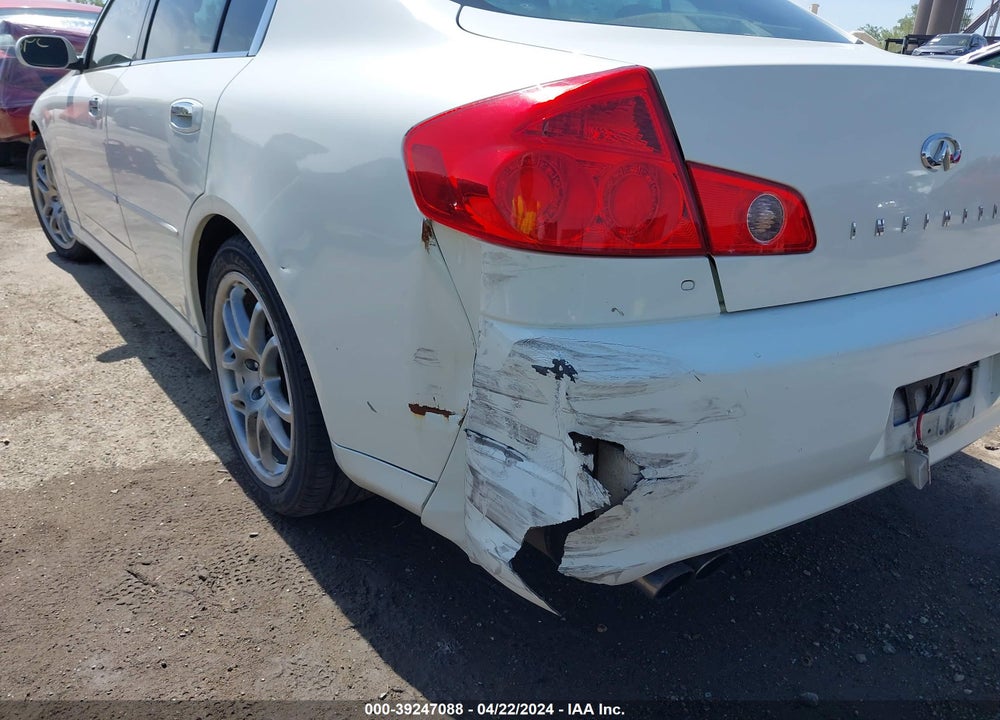 2005 INFINITI G35 VIN: JNKCV51E15M208537