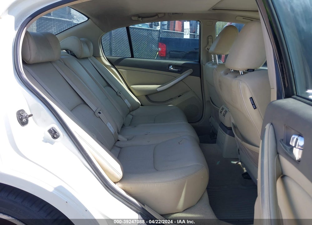 2005 INFINITI G35 VIN: JNKCV51E15M208537