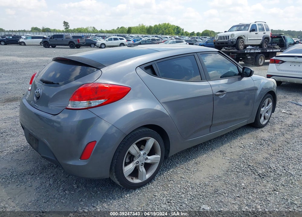 2015 HYUNDAI VELOSTER VIN: KMHTC6AD5FU228596
