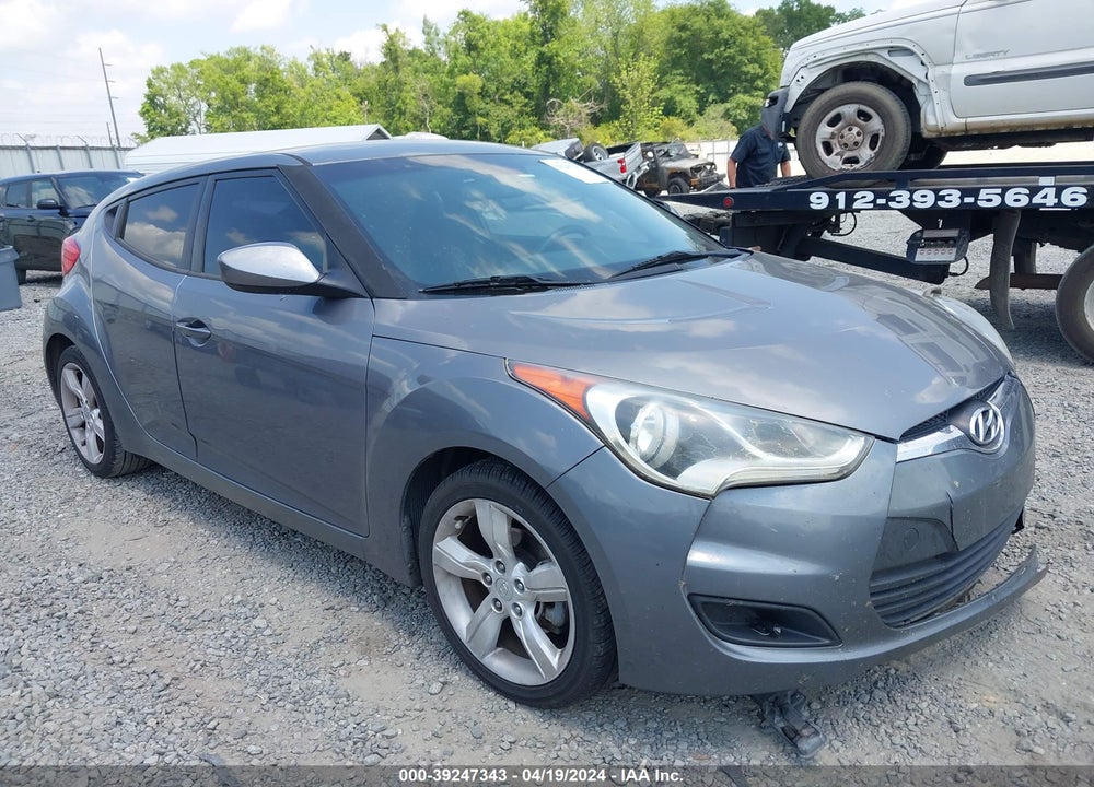 2015 HYUNDAI VELOSTER VIN: KMHTC6AD5FU228596