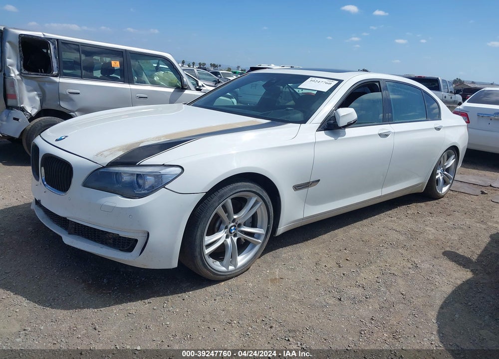 2013 BMW 750LI VIN: WBAYE8C56DD133738