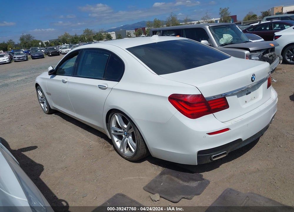 2013 BMW 750LI VIN: WBAYE8C56DD133738