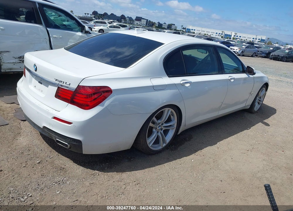2013 BMW 750LI VIN: WBAYE8C56DD133738