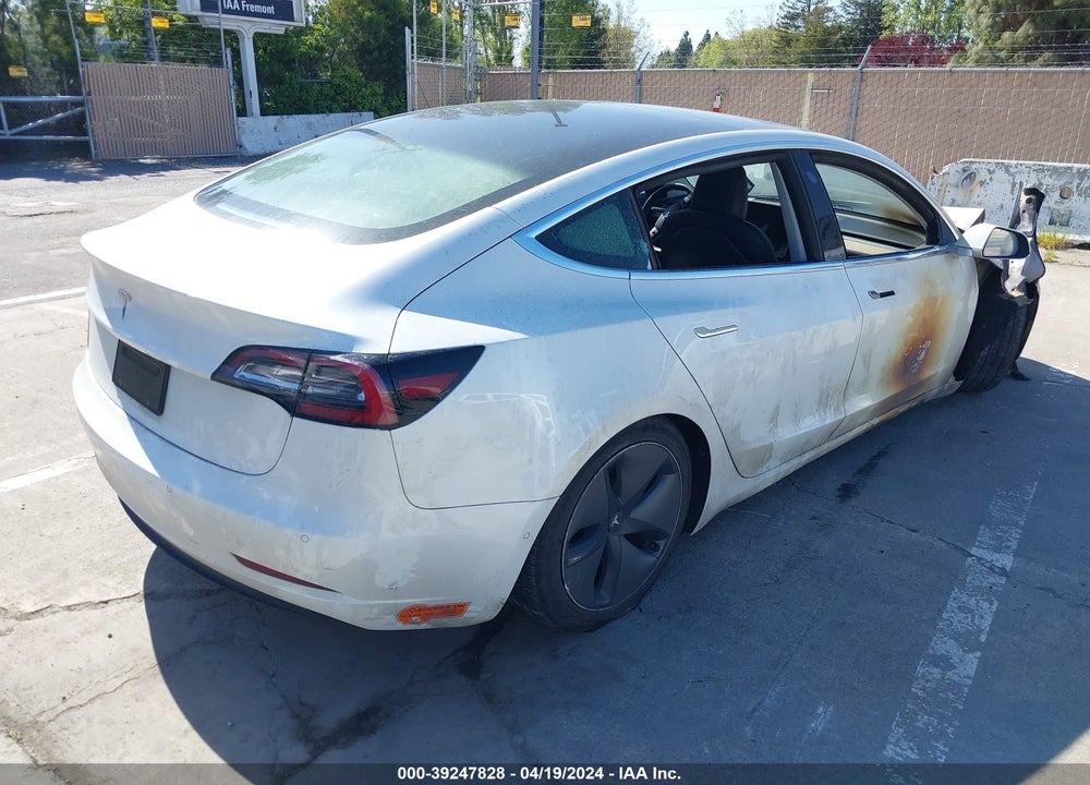 2019 TESLA MODEL 3 VIN: 5YJ3E1EA2KF484246