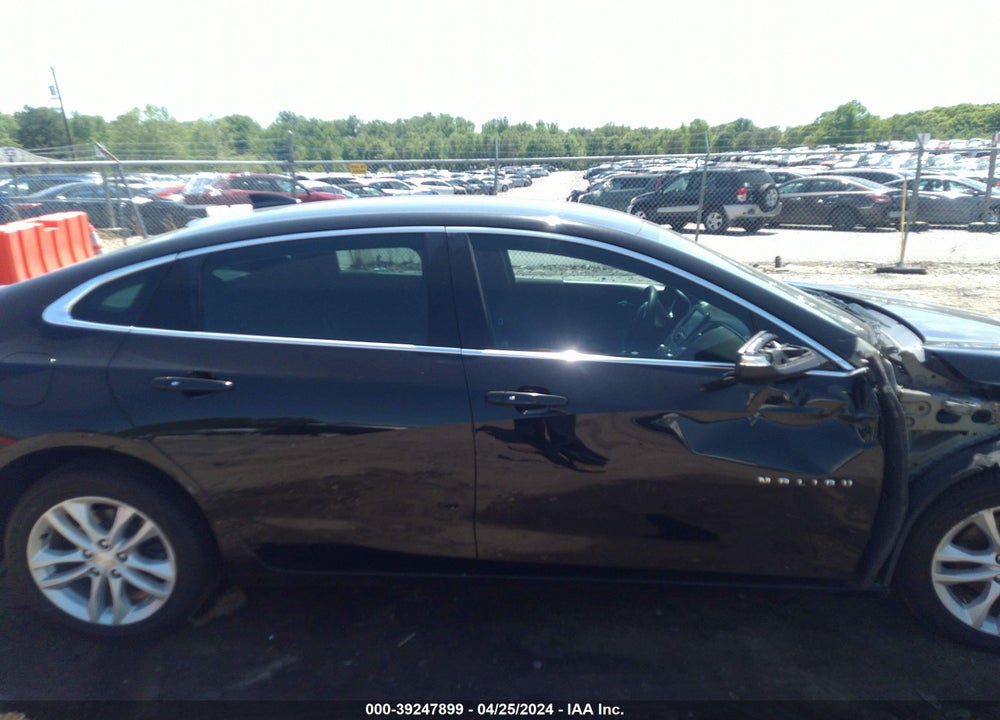 2018 CHEVROLET MALIBU LT VIN: 1G1ZD5ST5JF172211
