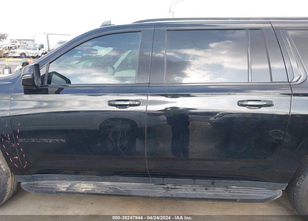 2021 CHEVROLET SUBURBAN 4WD PREMIER VIN: 1GNSKFKD0MR279139