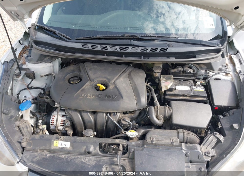 2015 HYUNDAI ELANTRA SE VIN: 5NPDH4AE5FH561141