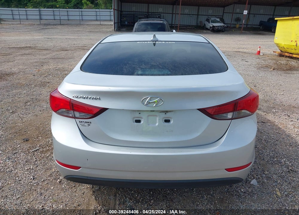 2015 HYUNDAI ELANTRA SE VIN: 5NPDH4AE5FH561141