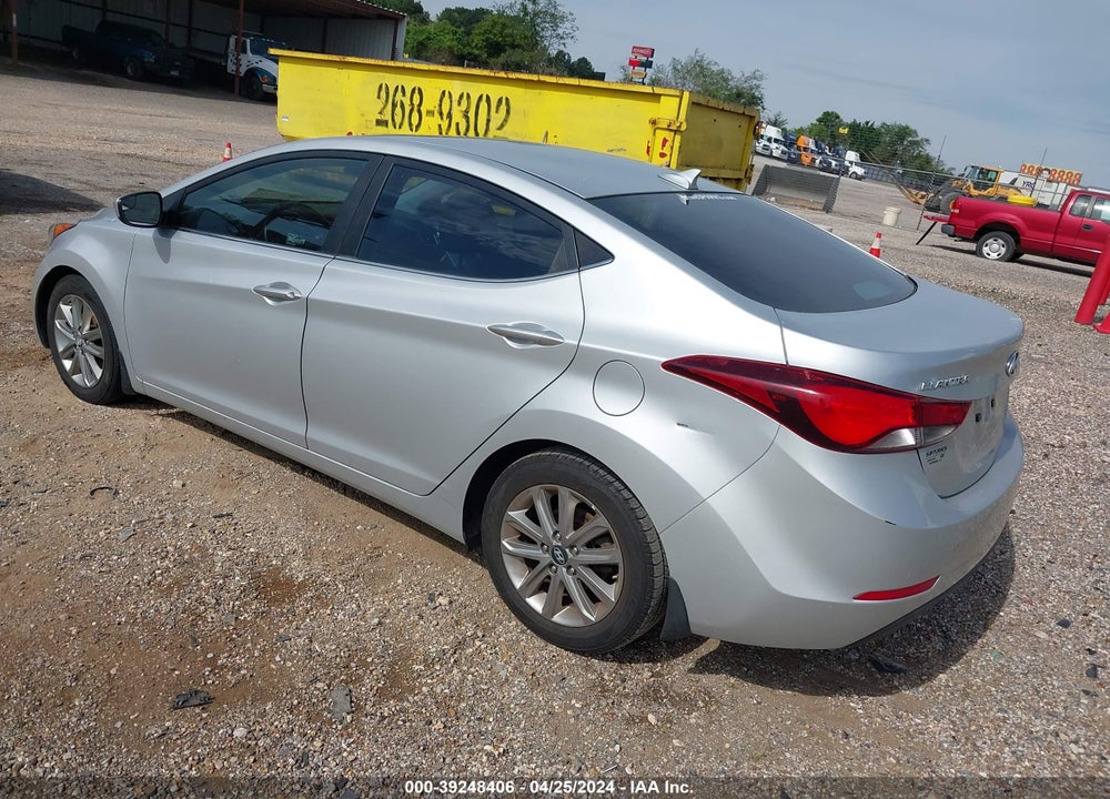 2015 HYUNDAI ELANTRA SE VIN: 5NPDH4AE5FH561141