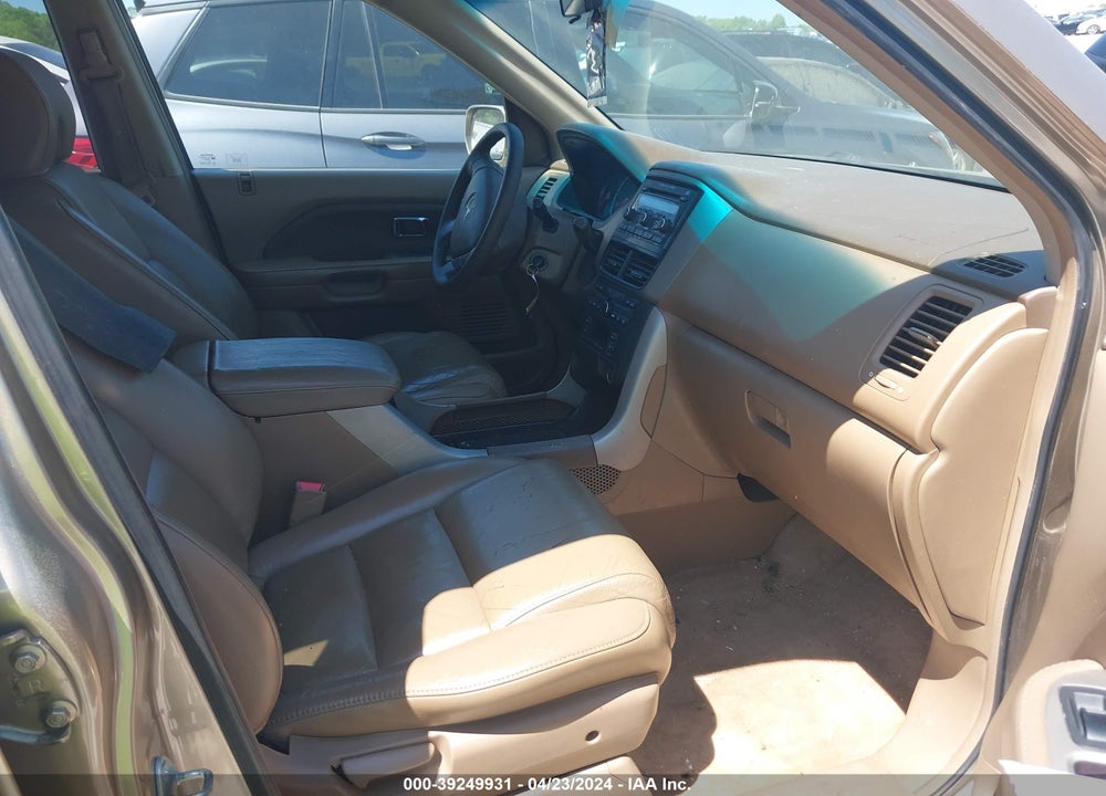 2006 HONDA PILOT EX-L VIN: 5FNYF18506B004051