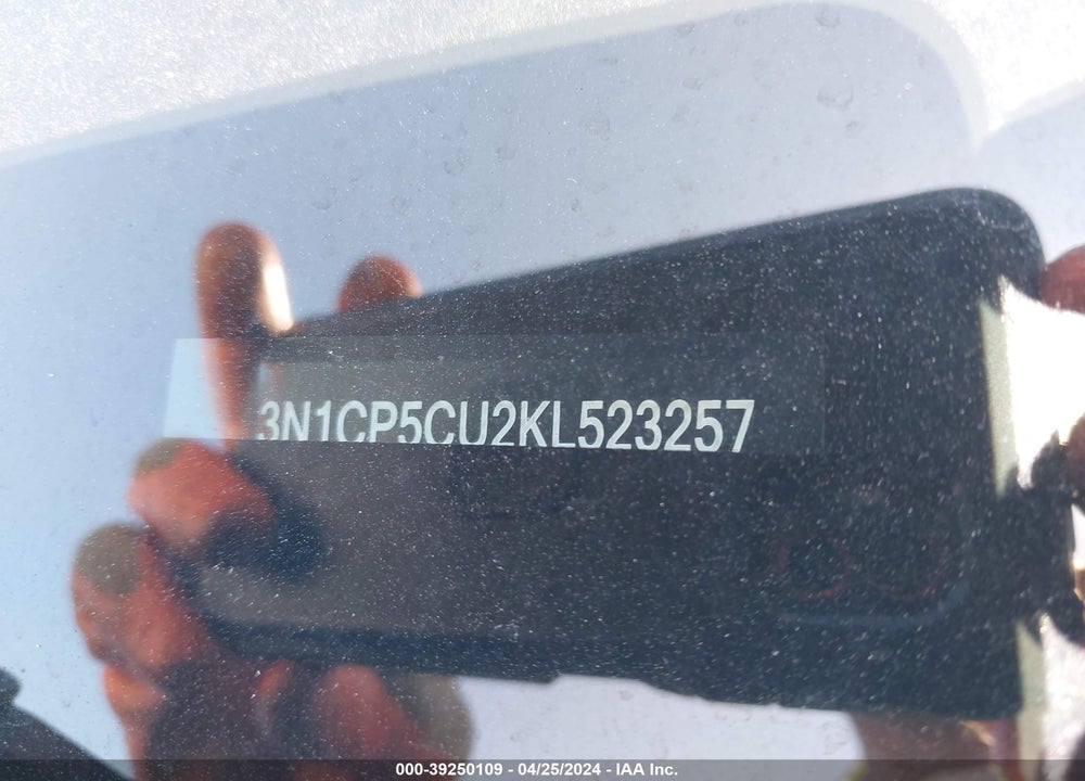 2019 NISSAN KICKS S VIN: 3N1CP5CU2KL523257