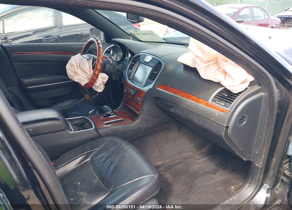 2014 CHRYSLER 300 VIN: 2C3CCAAG2EH272742