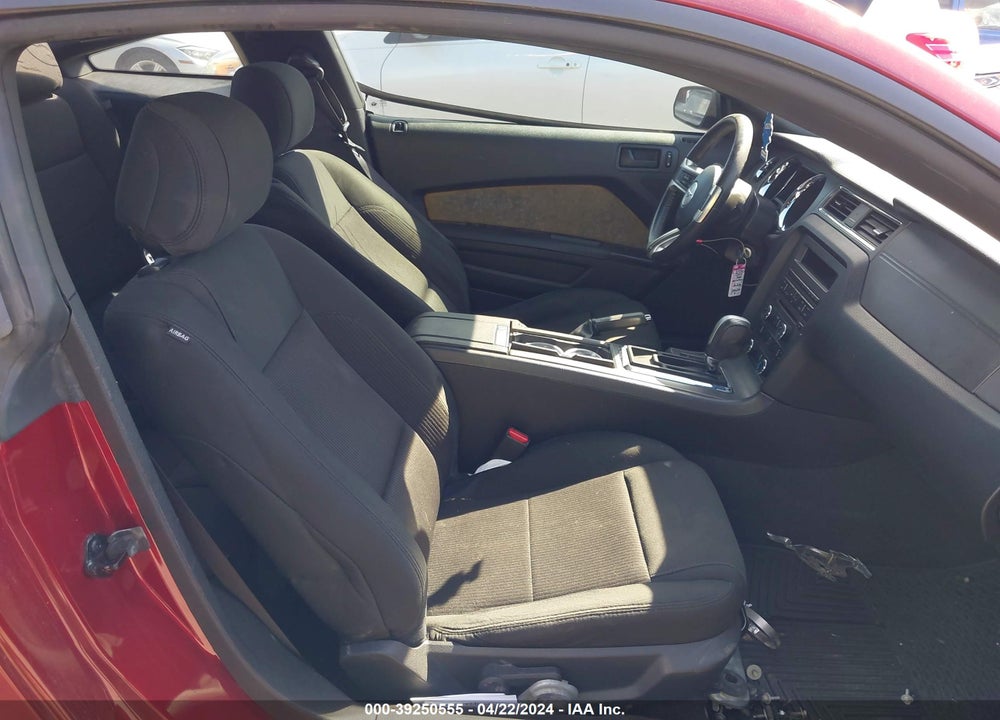 2014 FORD MUSTANG V6 VIN: 1ZVBP8AM4E5280775