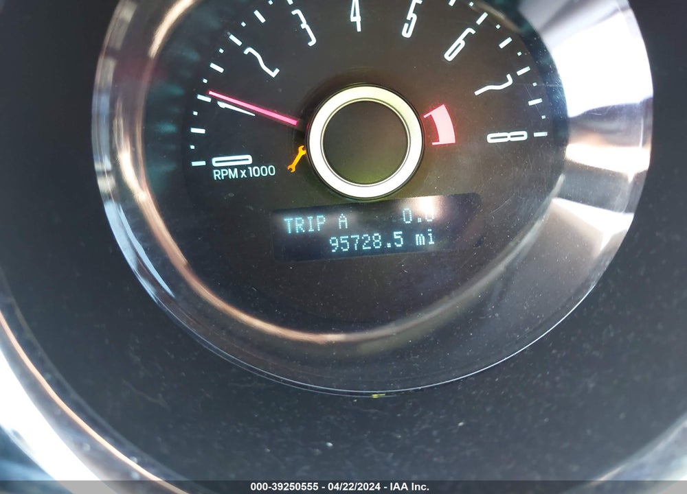 2014 FORD MUSTANG V6 VIN: 1ZVBP8AM4E5280775