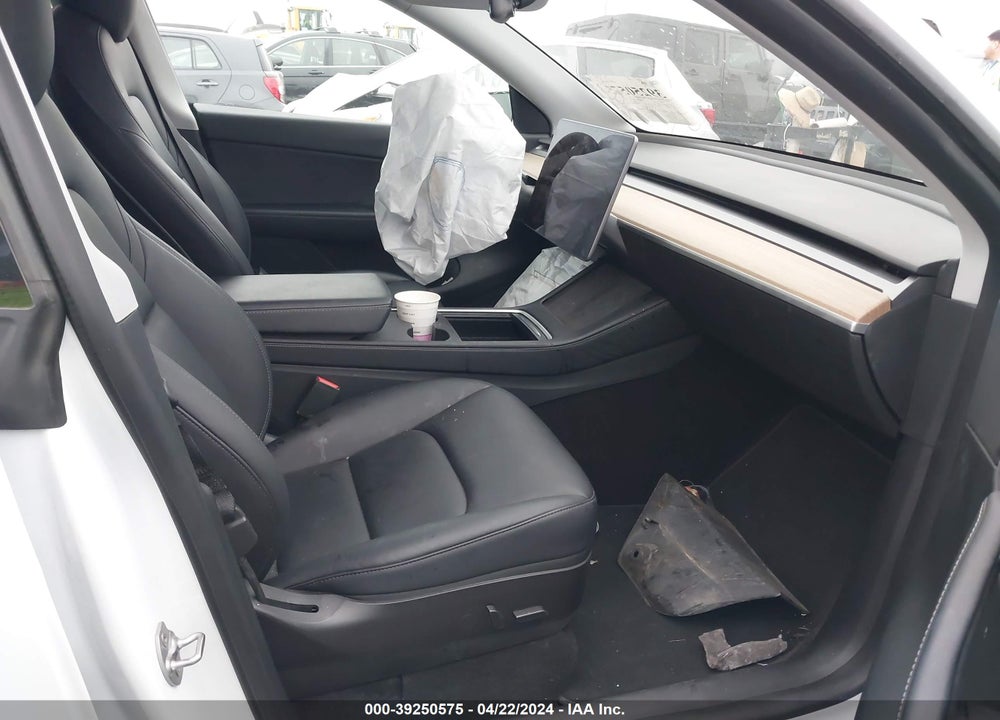2021 TESLA MODEL Y LONG RANGE DUAL MOTOR ALL-WHEEL DRIVE VIN: 5YJYGAEE4MF243827