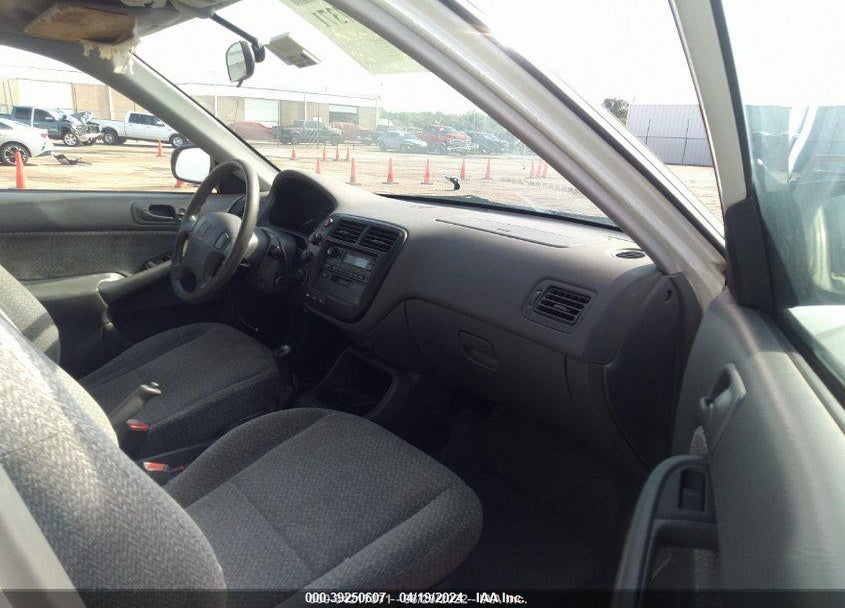 1999 HONDA CIVIC LX VIN: 2HGEJ6577XH573223