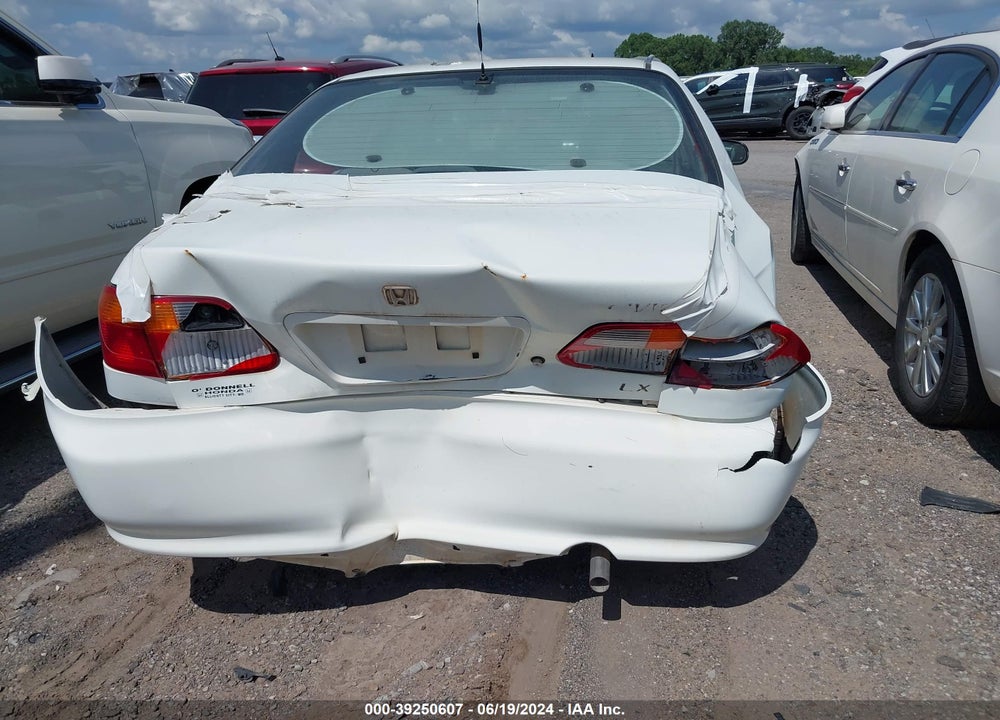 1999 HONDA CIVIC LX VIN: 2HGEJ6577XH573223