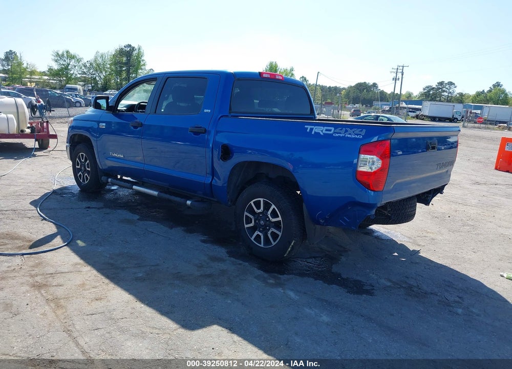 2017 TOYOTA TUNDRA SR5 5.7L V8 VIN: 5TFDY5F10HX667113