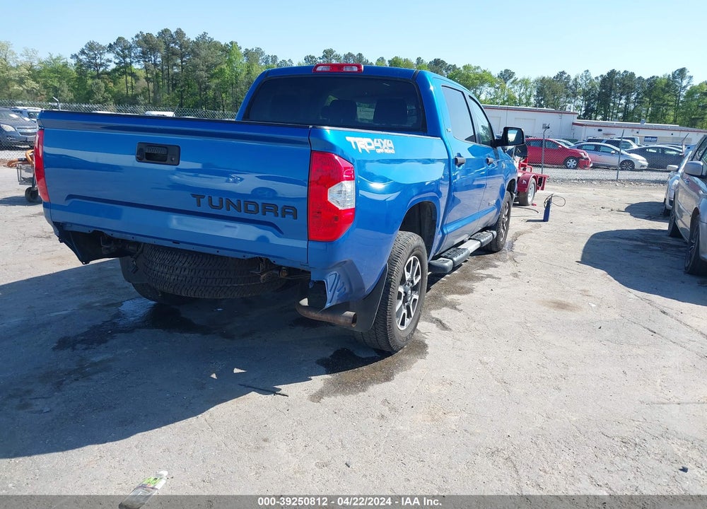 2017 TOYOTA TUNDRA SR5 5.7L V8 VIN: 5TFDY5F10HX667113