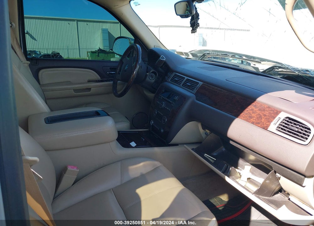 2008 GMC SIERRA 1500 VIN: 2GTEK638981318638