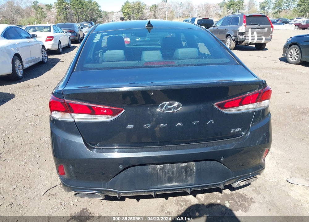 2018 HYUNDAI SONATA LIMITED 2.0T VIN: 5NPE34AB0JH667062