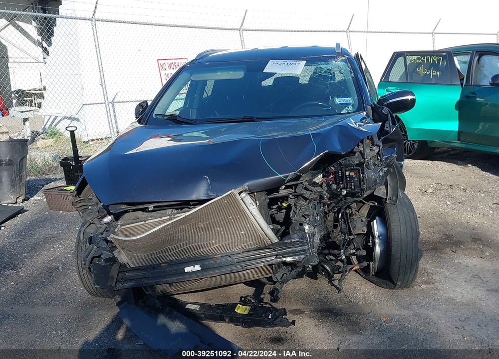 2016 KIA SORENTO 2.4L LX VIN: 5XYPG4A31GG112370