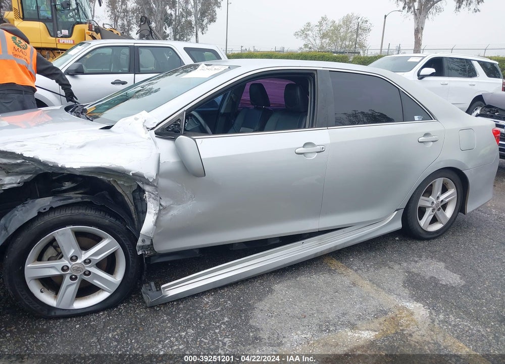 2012 TOYOTA CAMRY SE VIN: 4T1BF1FK3CU590273