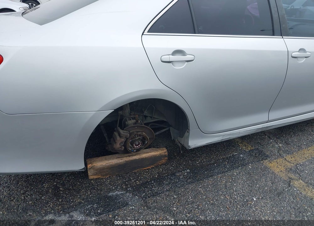 2012 TOYOTA CAMRY SE VIN: 4T1BF1FK3CU590273