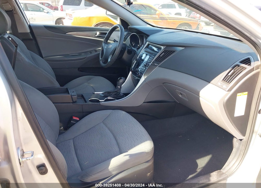 2012 HYUNDAI SONATA HYBRID VIN: KMHEC4A49CA030906