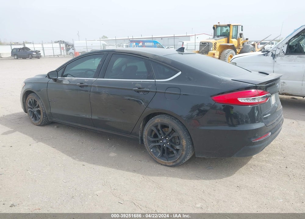 2019 FORD FUSION SE VIN: 3FA6P0HD3KR172660