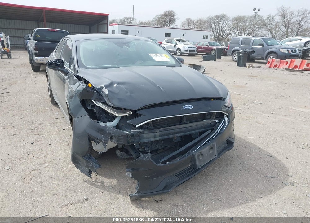 2019 FORD FUSION SE VIN: 3FA6P0HD3KR172660