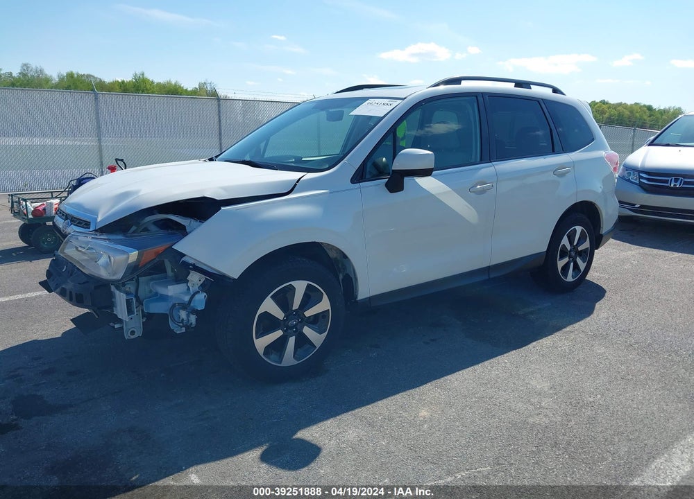 2018 SUBARU FORESTER 2.5I PREMIUM VIN: JF2SJAEC3JH557858